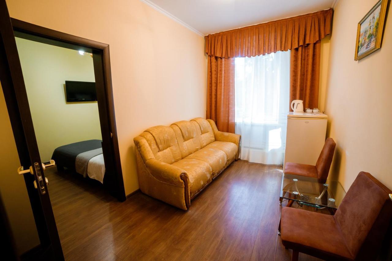 Duboviy Gai Hotel Vinnytsia Exterior foto